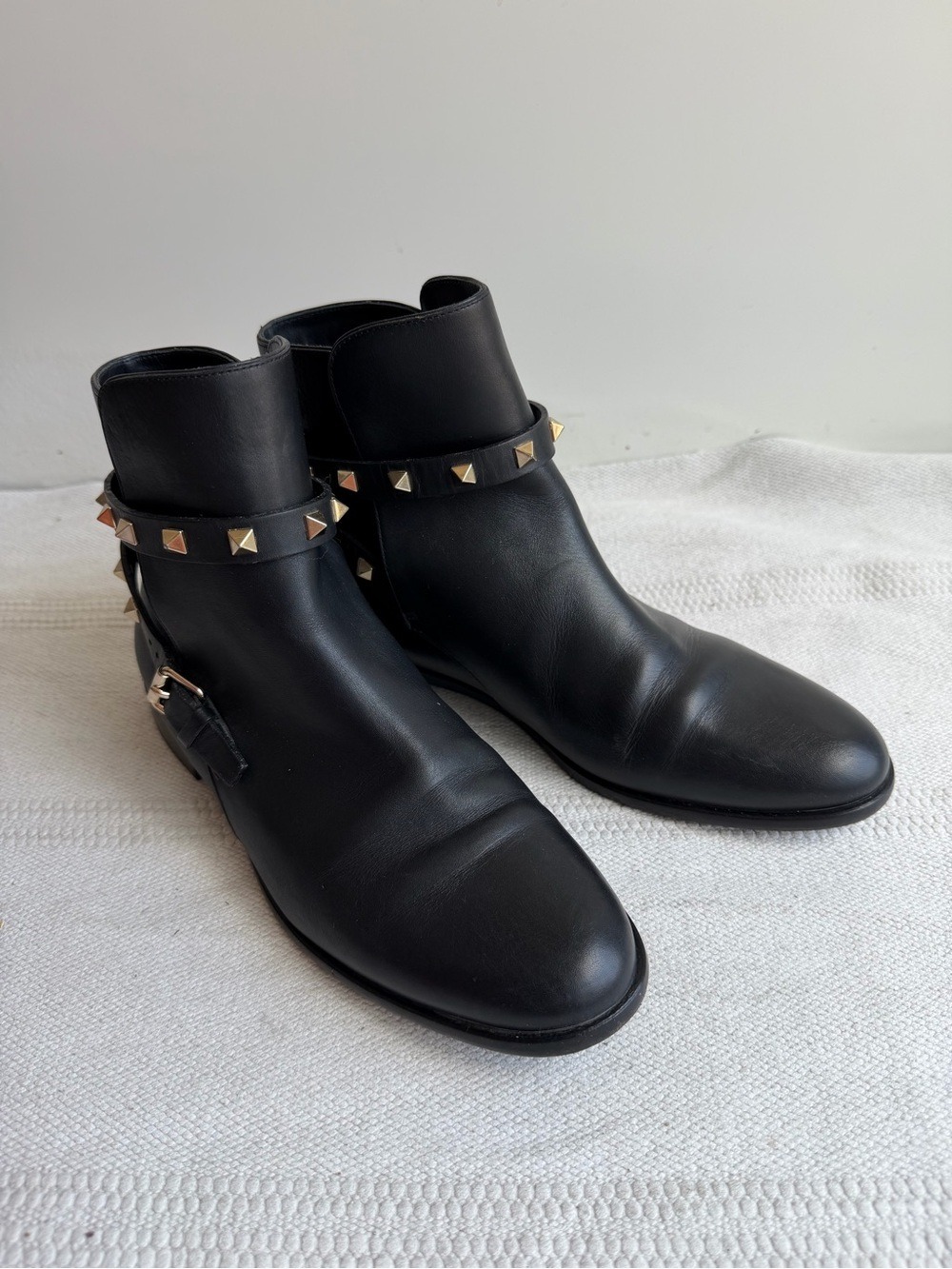 Valentino Garavani Black Leather Rockstud Ankle Boots EU 38 US 8 - Picture 7 of 10